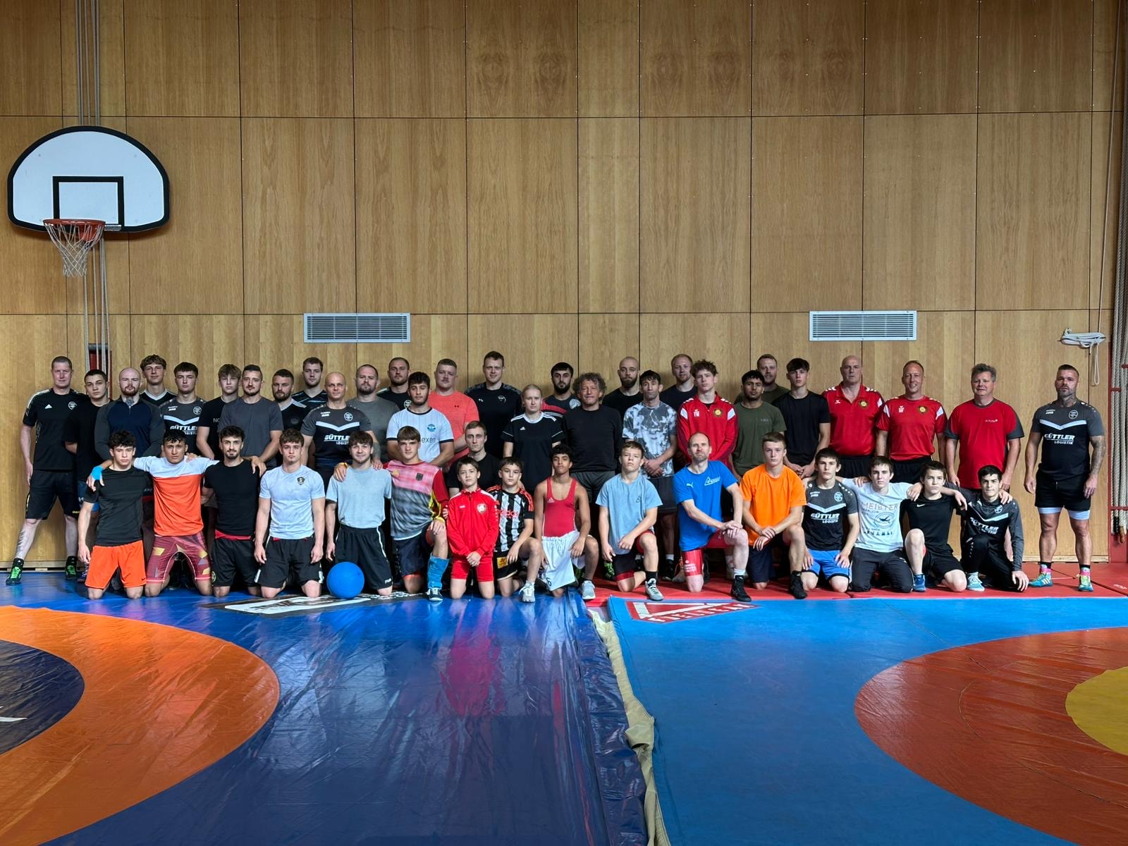 Gemeinsames Trainingslager in Hof – neue Impulse für die Ringer